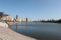 Картина автора Города и страны под названием Набережная  г.Астана